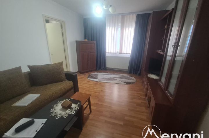 Apartament 2 camere de vanzare CENTRU - Prahova anunturi imobiliare Prahova
