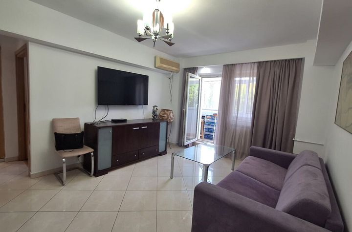 De închiriat apartament 3 camere – Obor, lângă metrou anunturi imobiliare Bucuresti