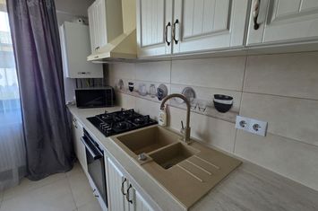 Apartament 3 camere de inchiriat BAIA MARE - Maramures anunturi imobiliare Maramures