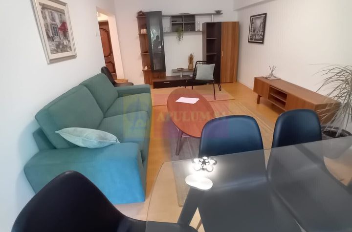 Inchiriere apartament de 3 camere pe bd Unirii-Traian anunturi imobiliare Bucuresti