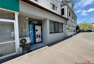 93.000 €, Spațiu comercial