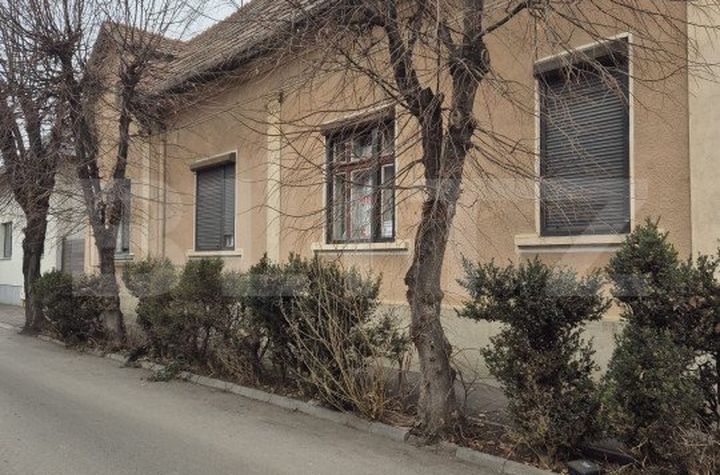 Casă - 3 camere de vanzare TARGU MURES - Mures anunturi imobiliare Mures