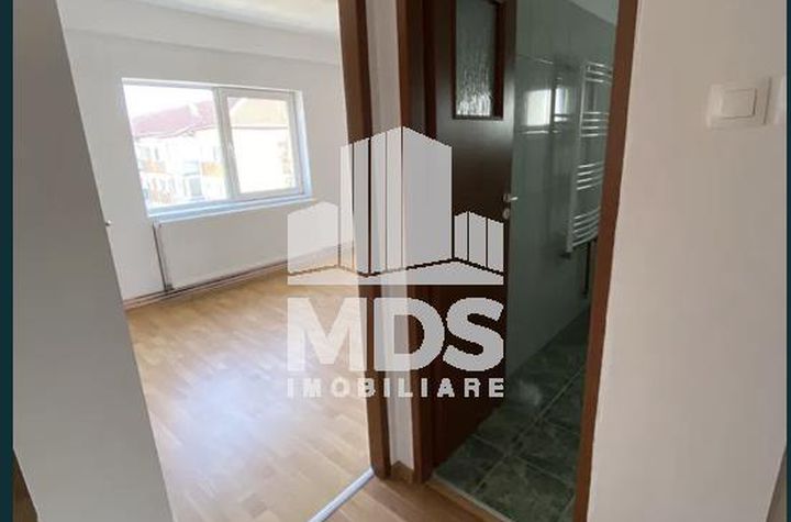 Apartament 3 camere de vanzare ARADULUI  - Timis anunturi imobiliare Timis