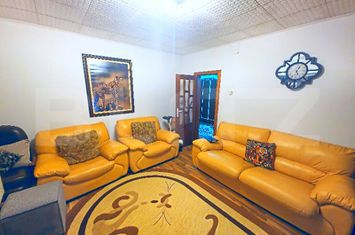 Apartament 3 camere de vanzare MICRO 4 - Dambovita anunturi imobiliare Dambovita