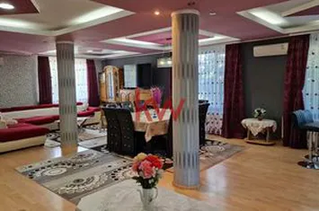 Casă - 8 camere de vanzare IASI - Iasi anunturi imobiliare Iasi