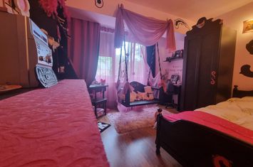 Apartament 3 camere de vanzare CENTRAL - Bacau anunturi imobiliare Bacau