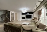 3.250 €, Apartament 5 camere