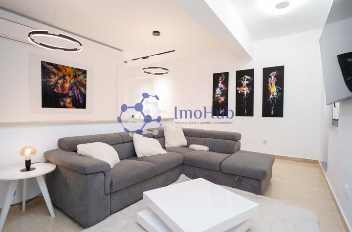 Penthouse exclusivist ultracentral, 220 mp, lift privat, comision 0! anunturi imobiliare Iasi