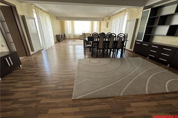Apartament 3 camere de vanzare STEFAN CEL MARE - Bacau anunturi imobiliare Bacau