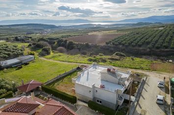 Casă individuală colț în Galipsos, 150 mp, teren 753 mp anunturi imobiliare Grecia