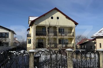 Vilă - 5 camere de vanzare SUCEAVA - Suceava anunturi imobiliare Suceava