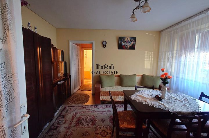 Apartament 2 camere de vanzare CENTRAL - Hunedoara anunturi imobiliare Hunedoara