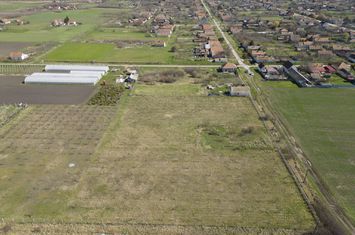 Teren intravilan de 1400 mp în Battonya anunturi imobiliare Arad