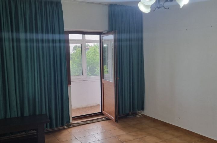 Apartament 3 camere de vanzare CALARASI - Calarasi anunturi imobiliare Calarasi