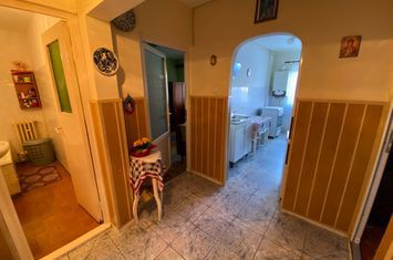 Apartament 2 camere de vanzare VASILE AARON - Sibiu anunturi imobiliare Sibiu