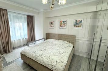 Apartament 4 camere de vanzare BOTOSANI - Botosani anunturi imobiliare Botosani