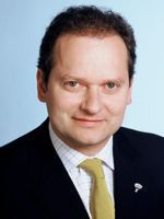 Christian Nowotny vorbeste la Bucuresti  despre cum sa castigi in timp de criza