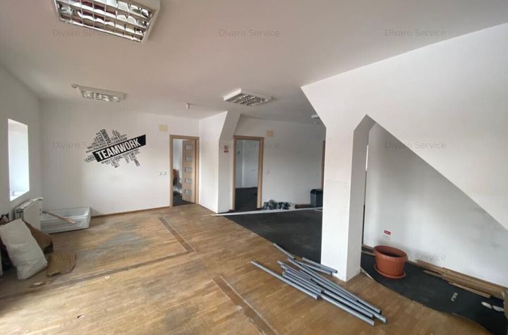 Apartament 3 camere de inchiriat UNIVERSITATE - Bucuresti anunturi imobiliare Bucuresti