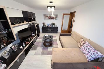 Apartament 3 camere de vanzare ULTRACENTRAL - Vrancea anunturi imobiliare Vrancea