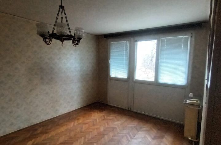 3 camere Titan - Barajul Lotru - 4 minutre metrou anunturi imobiliare Bucuresti