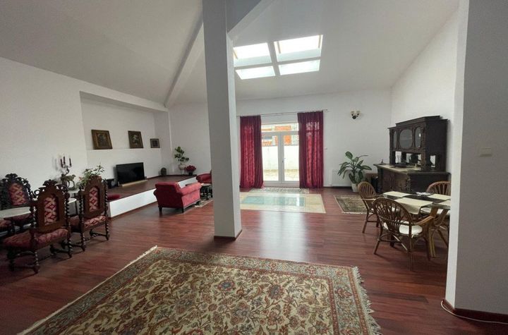 Vilă - 8 camere de vanzare CISMIGIU - Bucuresti anunturi imobiliare Bucuresti