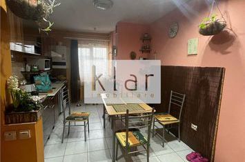 Apartament 3 camere de vanzare INTRE LACURI - Cluj anunturi imobiliare Cluj