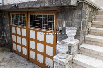 Casă de vânzare în Sinaia anunturi imobiliare Prahova
