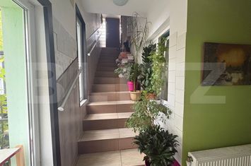 Apartament 4 camere de vanzare ZAVOI - Hunedoara anunturi imobiliare Hunedoara