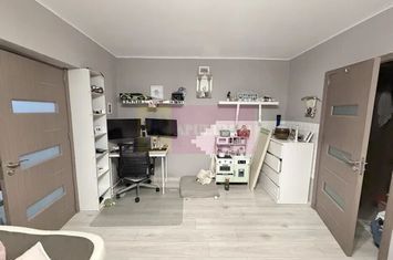 Vanzre apartament 2 camere -Calea Vitan-Auchan anunturi imobiliare Bucuresti