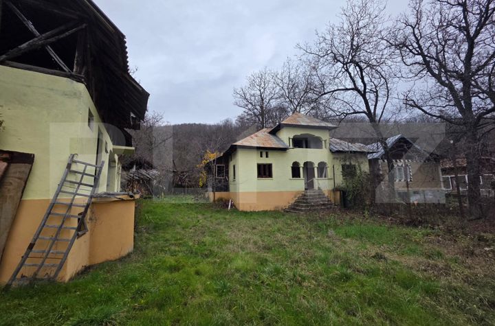 Casă - 4 camere de vanzare TARGOVISTE - Dambovita anunturi imobiliare Dambovita