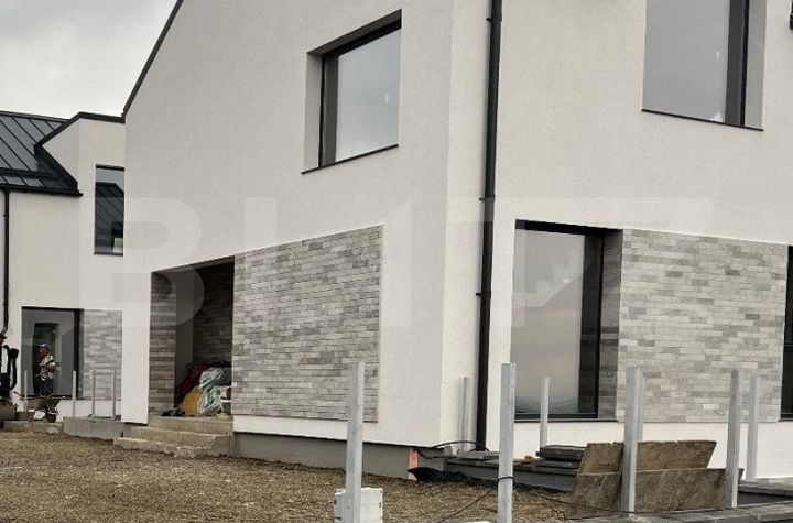 Casă - 5 camere de vanzare CLUJ-NAPOCA - Cluj anunturi imobiliare Cluj