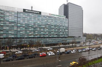 Apartament 4 camere de vanzare CALEA VICTORIEI - Bucuresti anunturi imobiliare Bucuresti