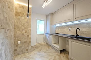 Apartament 2 camere, decomandat, etaj 2 din 10, zona Pritax Manastur anunturi imobiliare Cluj
