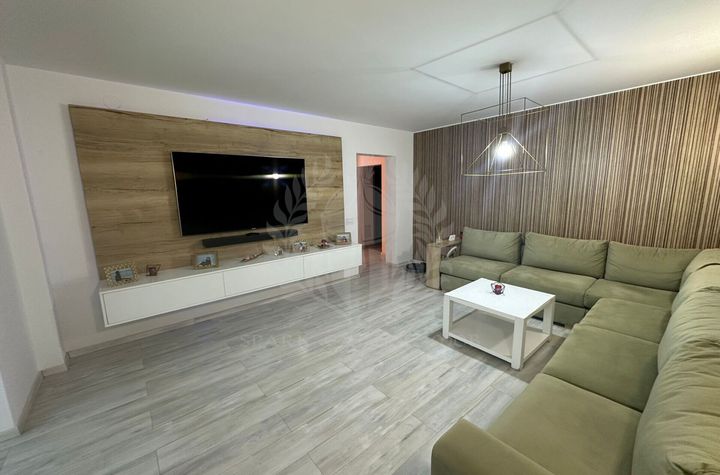 3 CAMER //CANTACUZINO //LOC DE PARCARE//MOBILAT SI UTILAT anunturi imobiliare Prahova