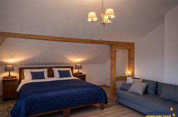 Vilă - 9 camere de vanzare EXTERIOR EST - Brasov anunturi imobiliare Brasov