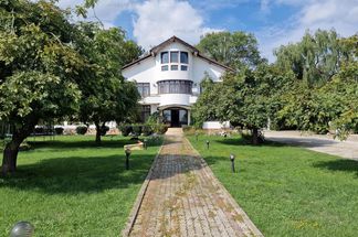 Vilă 7 cam de vânzare Bucuresti - Vladiceasca