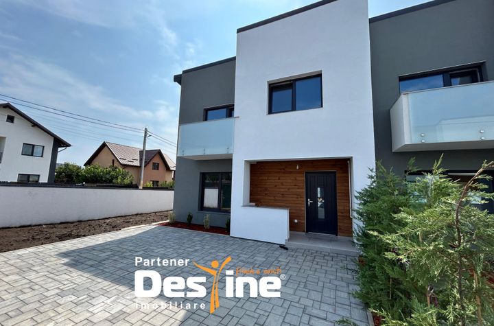 Vilă - 4 camere de vanzare VALEA LUPULUI - Iasi anunturi imobiliare Iasi