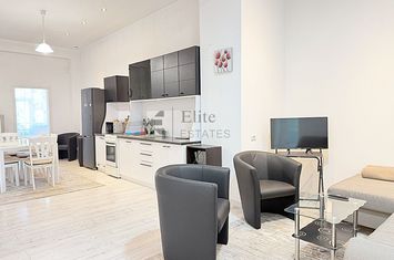 Apartament cu 3 camere de inchiriat ultracentral in Oradea anunturi imobiliare Bihor