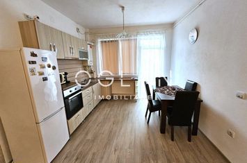 Apartament 3 camere de vanzare SIBIU - Sibiu anunturi imobiliare Sibiu