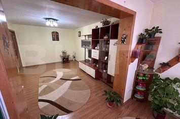 Apartament 3 camere de vanzare CUGIR - Alba anunturi imobiliare Alba