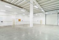 3.375 €, Spațiu industrial