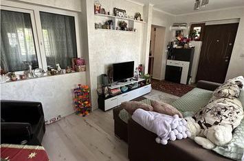 Apartament 2 camere de vanzare EST - Vrancea anunturi imobiliare Vrancea