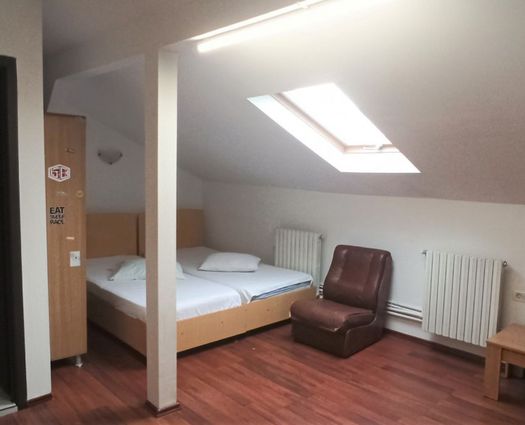 Garsonieră International, 25 mp