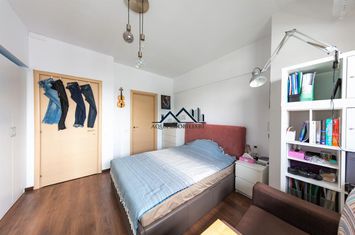 Apartament 3 camere de vanzare DECEBAL - Bucuresti anunturi imobiliare Bucuresti