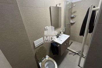 Apartament 3 camere de vanzare ARADULUI  - Timis anunturi imobiliare Timis