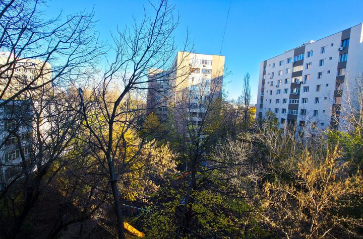 Apartament 3 camere Renovat Drumul Taberei Parc Metrou Raul Doamnei anunturi imobiliare Bucuresti