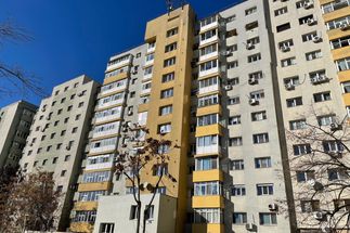 Apartament 3 camere de vânzare Bucuresti - Colentina