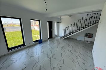 Vilă - 3 camere de vanzare EXTERIOR VEST - Vrancea anunturi imobiliare Vrancea