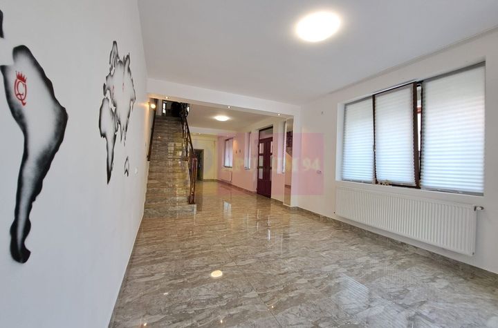 Vilă P+3, 12 camere, 300 mp – birouri/clinică/locuință, Timpuri Noi anunturi imobiliare Bucuresti