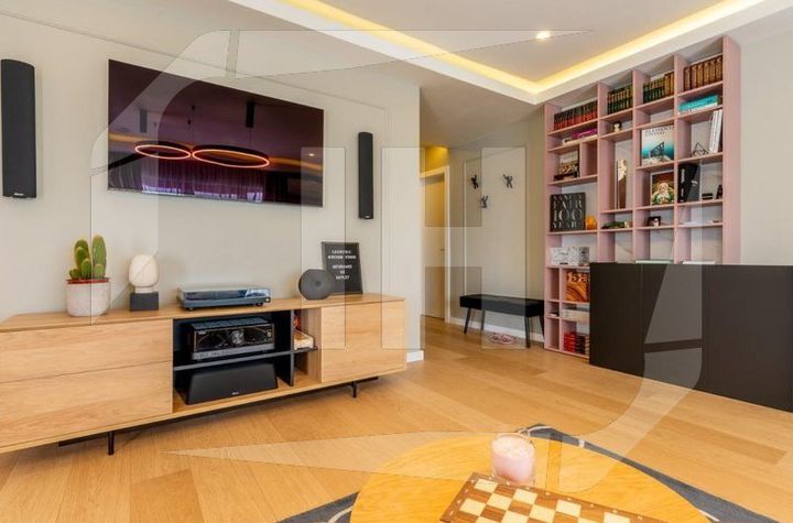 Apartament 4 camere de vanzare CLUJ-NAPOCA - Cluj anunturi imobiliare Cluj